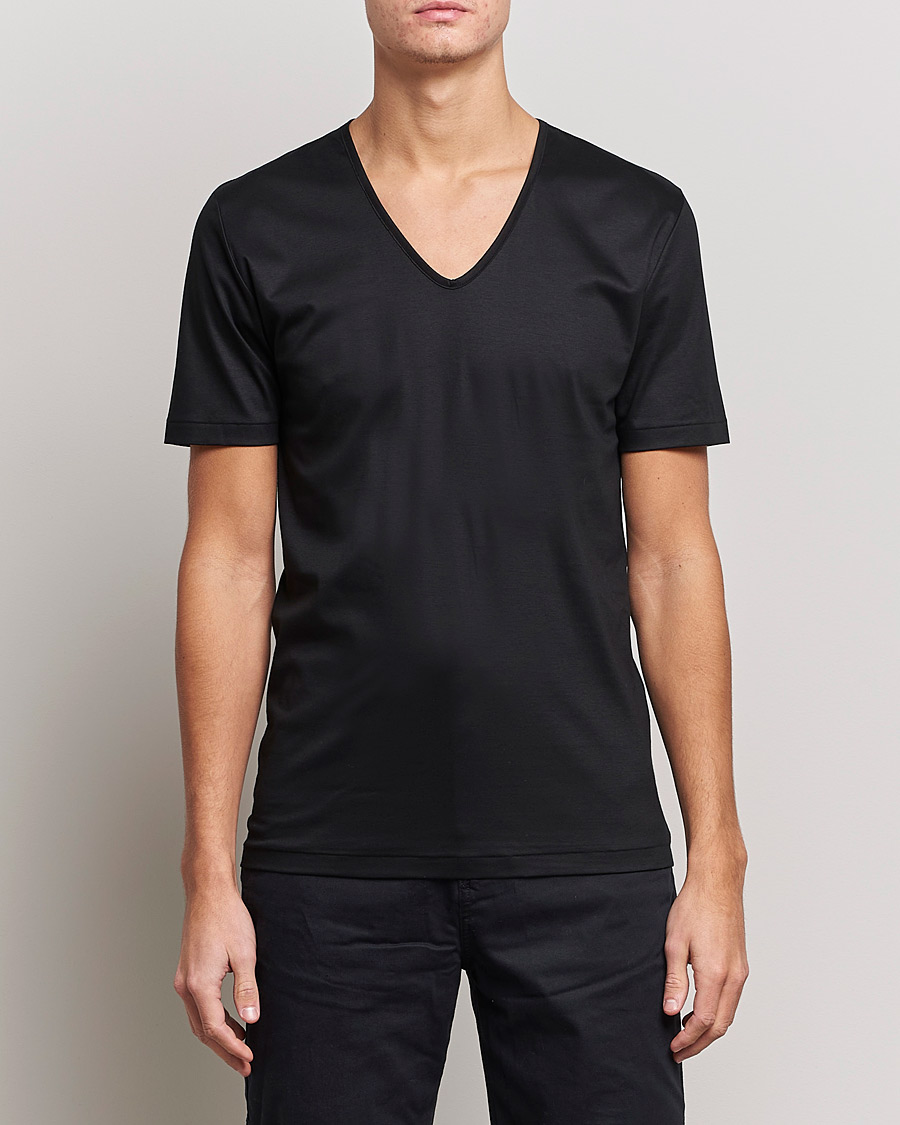 Herre | Svarte t-skjorter | Zimmerli of Switzerland | Sea Island Cotton V-Neck T-Shirt Black