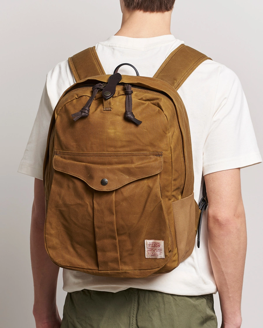 Herr | Väskor | Filson | Journeyman Backpack Tan