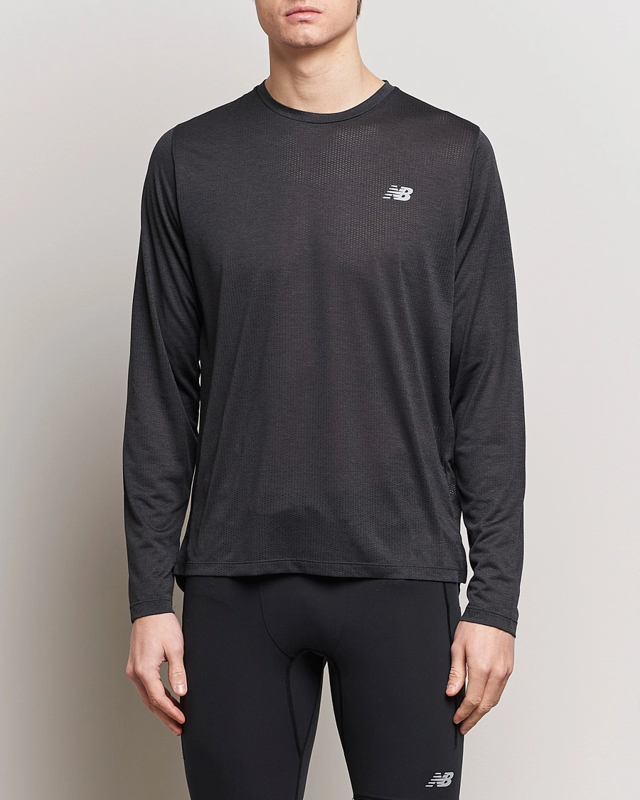 Herre | Svarte t-skjorter | New Balance Running | Athletics Run Long Sleeve T-Shirt Black