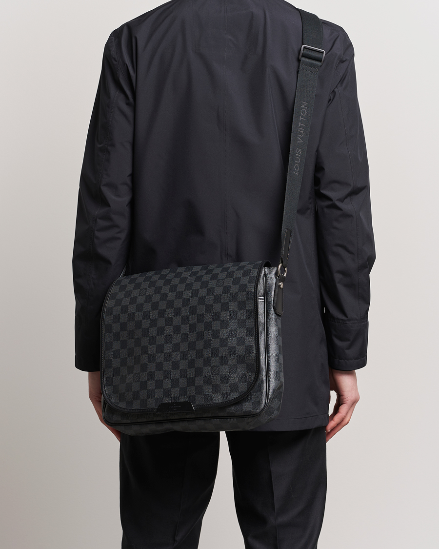 Herre | Pre-Owned & Vintage Bags | Louis Vuitton Pre-Owned | Daniel MM Satchel Leather Bag Damier Graphite