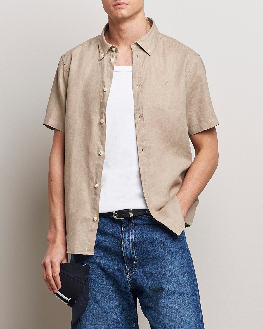 Herre | Kortermede skjorter | LES DEUX | Kris Short Sleeve Linen Shirt Dark Sand