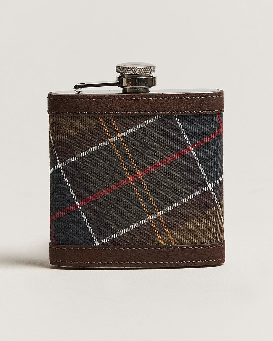 Herre | | Barbour Lifestyle | Classic Hip Flask Brown