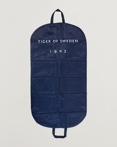 Herre | Dressposer | Tiger of Sweden | Suit Cover Blue