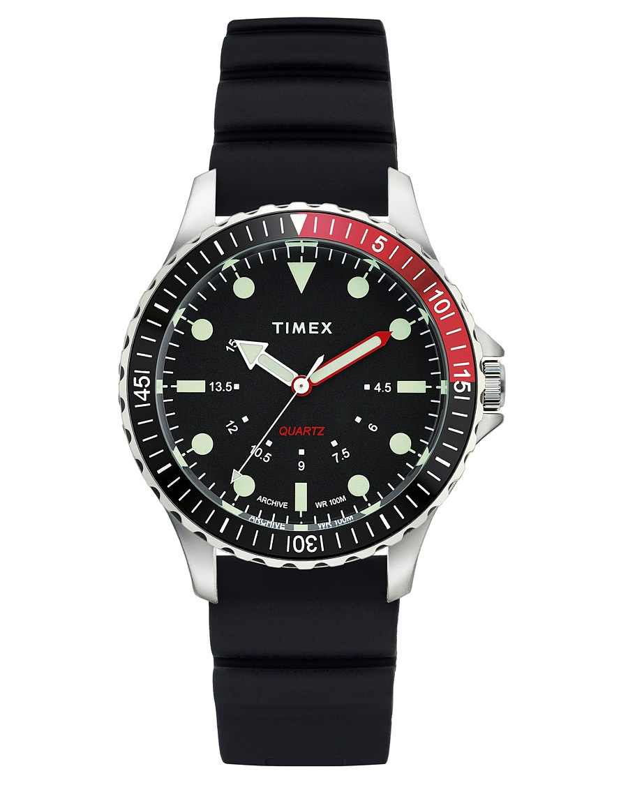 Timex Navi Depth Silicone Strap Steel/Black Dial Timex Navi Depth Silicone Strap Steel/Black Dial