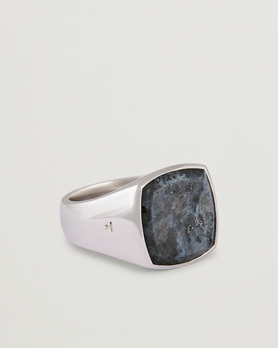Herre | New Nordics | Tom Wood | Cushion Larvikite Ring Silver