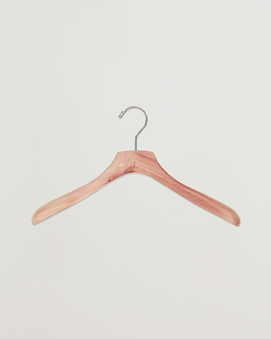 Herre | Care with Carl | Care with Carl | Cedar Wood Jacket Hanger
