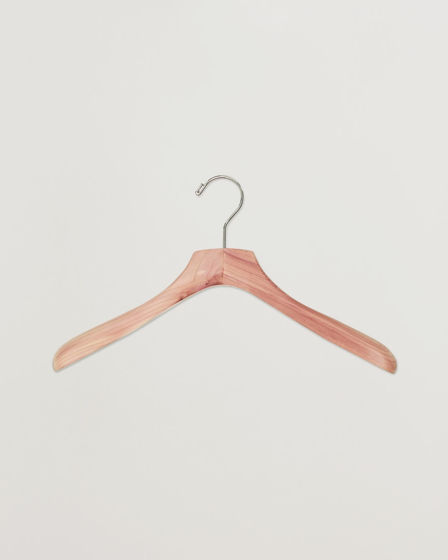 Herre | | Care with Carl | Cedar Wood Jacket Hanger