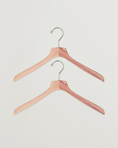 Herre | Care with Carl | Care with Carl | 2-Pack Cedar Wood Shirt Hanger