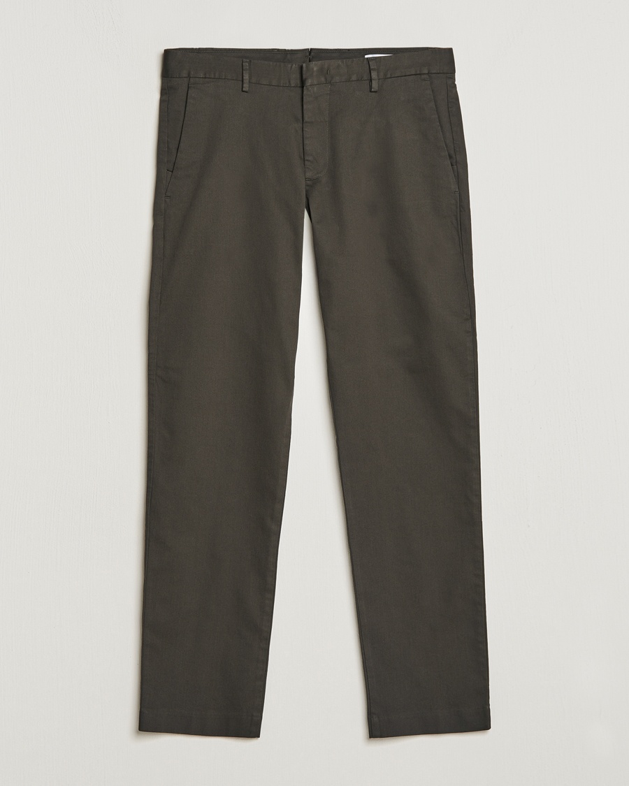 NN07 Theo Regular Fit Stretch Chinos Dark Army – Grønn
