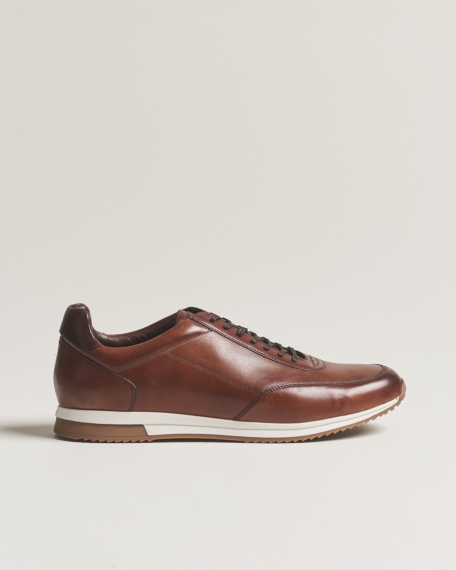 Loake Shoemakers Bannister Leather Running Sneaker Cedar – Brun