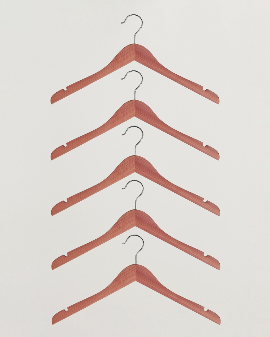 Herre | | Care with Carl | 5-Pack Cedar Wood Shirt Hangers