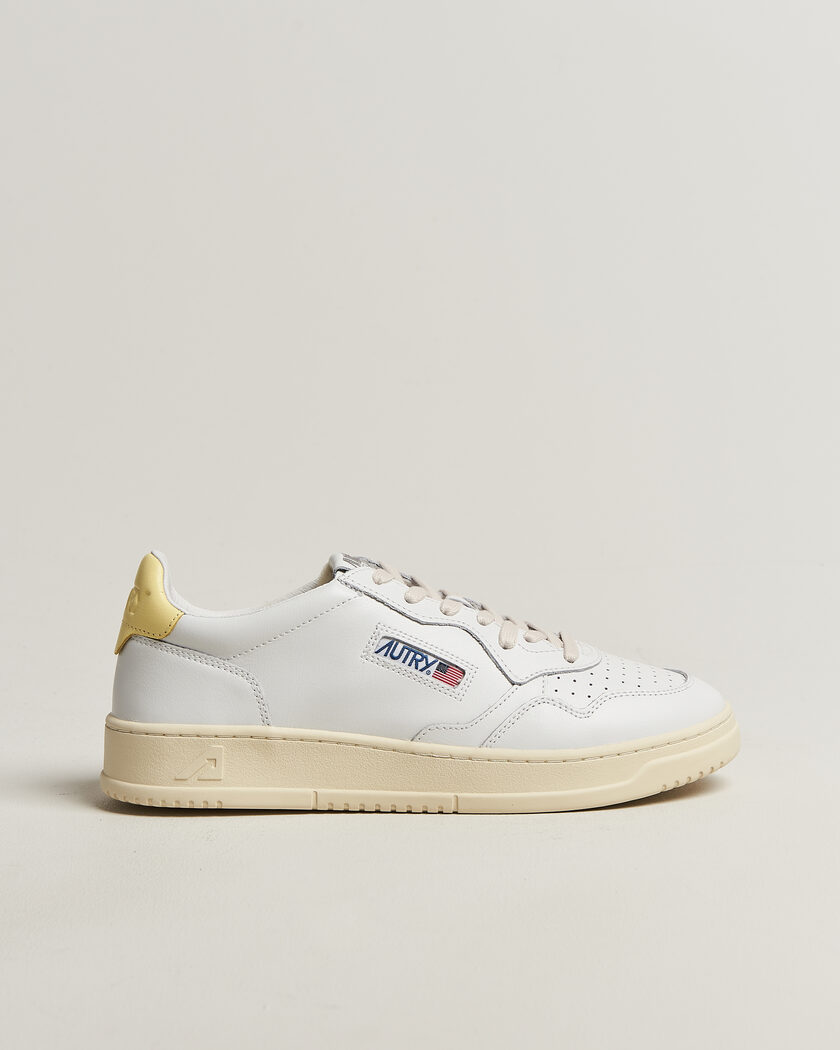 Autry Medalist Low Sneaker White/Lemon Meringue – Hvit