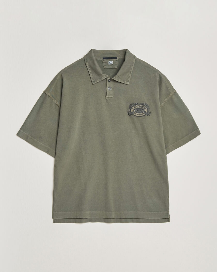  C.P. Company Boxy Fit Cotton Logo Polo Dark Green – Grønn
