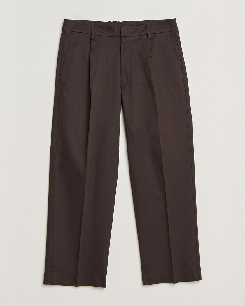 NN07 Kay Cotton Pleated Trousers Deep Truffle – Brun