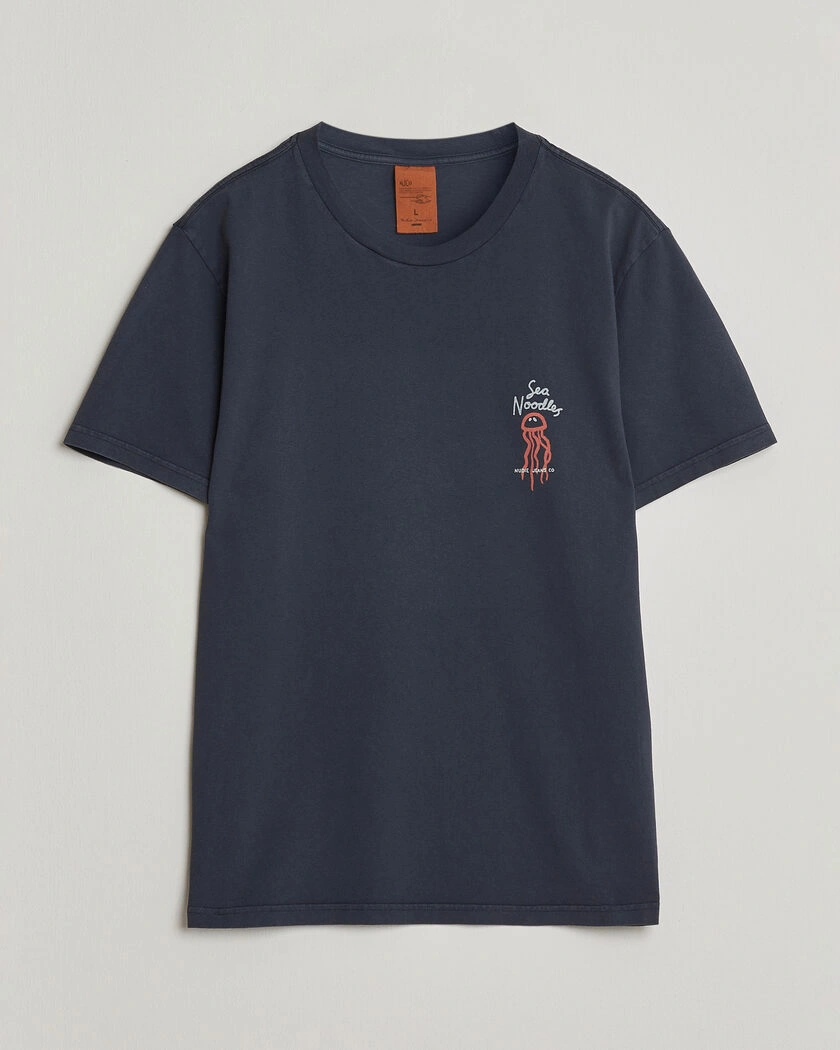Nudie Jeans Roy Printed T-Shirt Dark Blue – Blå