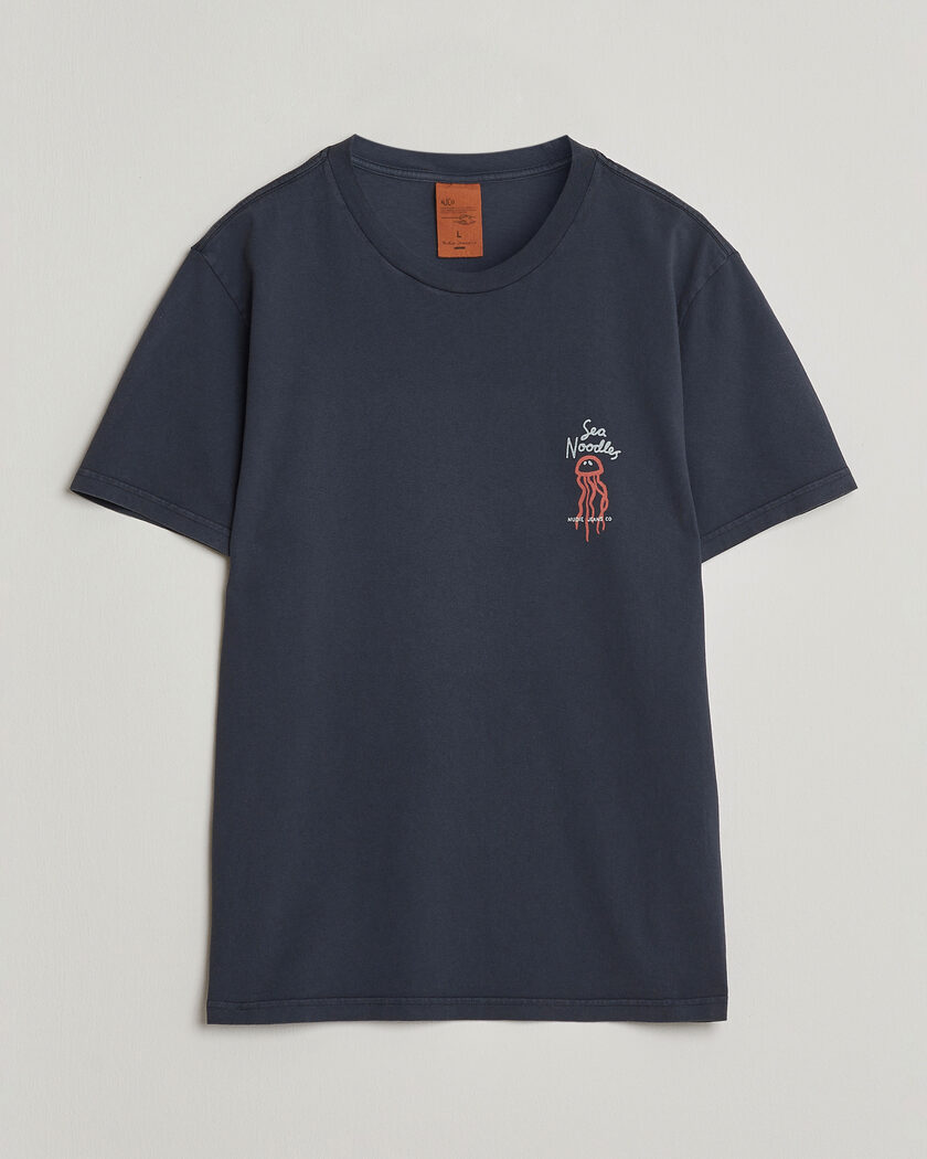 Nudie Jeans Roy Printed T-Shirt Dark Blue – Blå