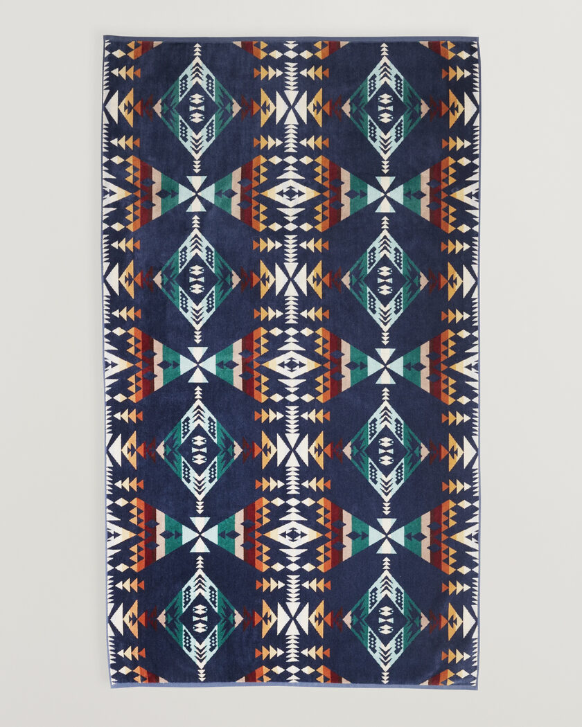 Pendleton Oversized Jacquard Spa Towel Diamond Peak – Flerfarget