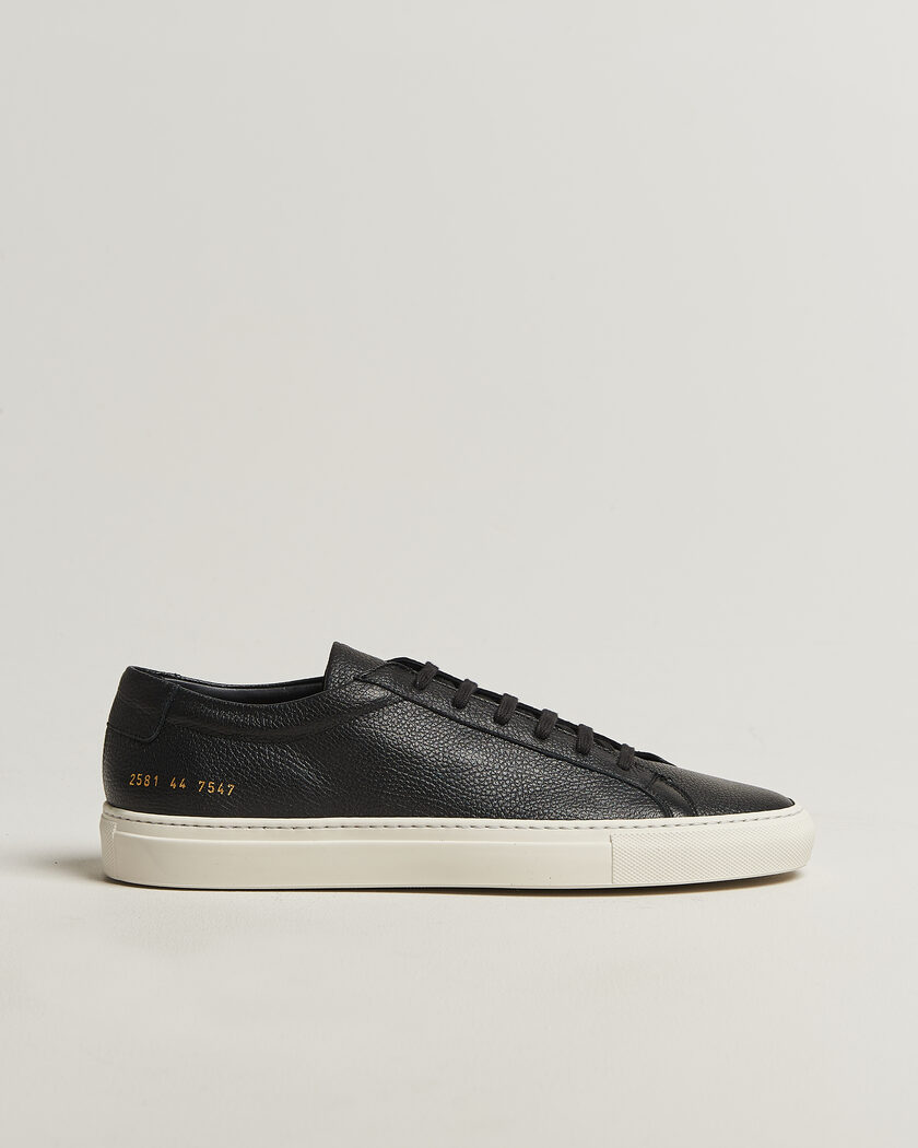 Common Projects Original Achilles Grained Leather Sneaker Black – Svart