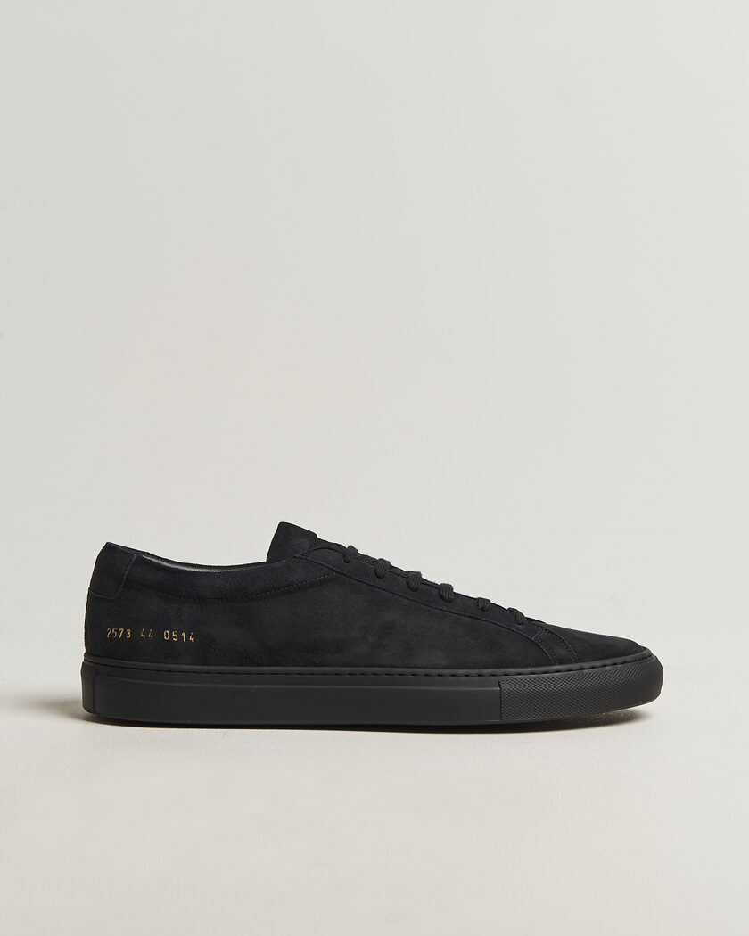 Common Projects Original Achilles Suede Sneaker Off Black – Svart