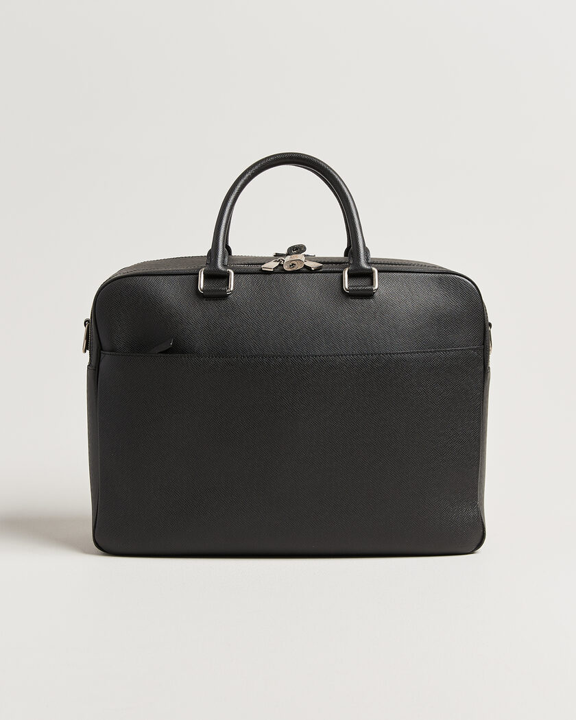 Louis Vuitton Pre-Owned Overnight Bag Taiga Leather Black – Svart