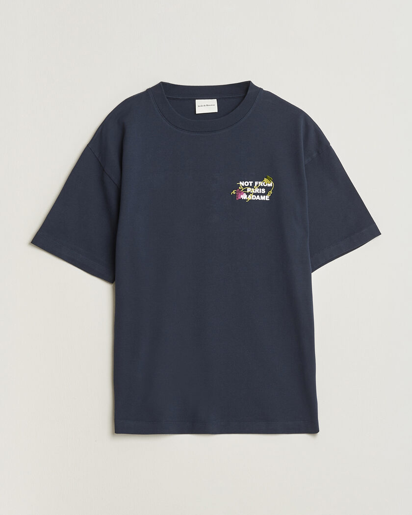 Drôle de Monsieur Vine Embroidered Slogan T-Shirt Navy – Blå