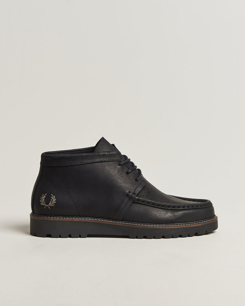 Fred Perry Kenney Waxed Suede Chukka Boot Black – Svart