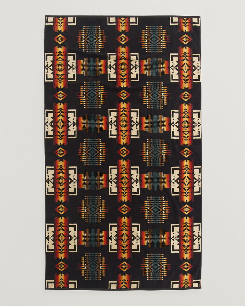 Pendleton Oversized Jacquard Spa Towel Black – Svart