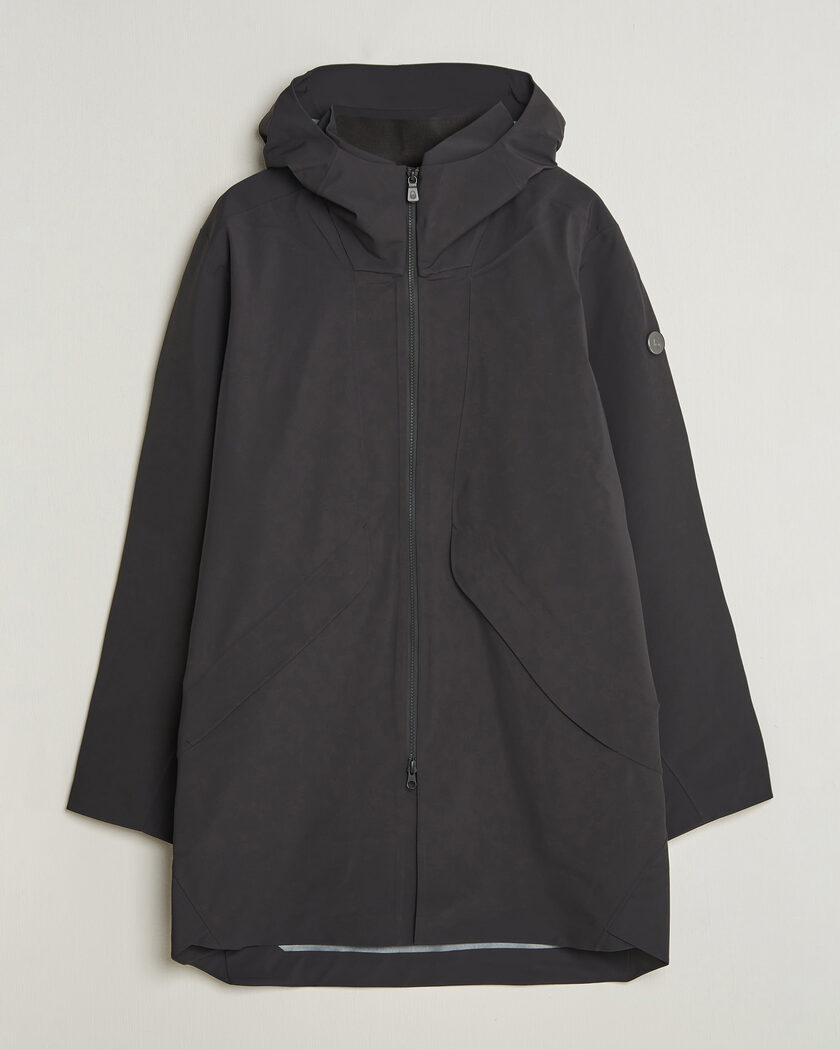 Sail Racing Protector Coat Carbon – Svart