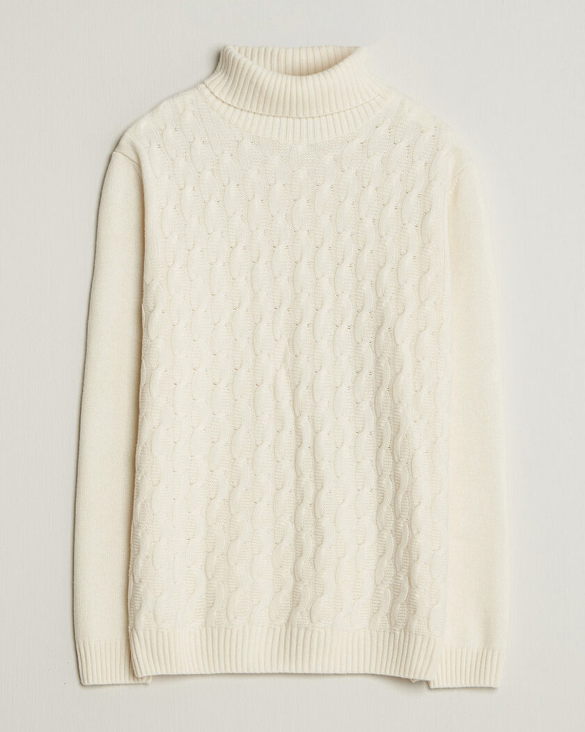 Oscar Jacobson Seppo Cable Knitted Rollneck White – Hvit