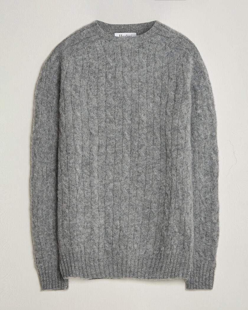 Harley Of Scotland Brushed Supersoft Lambswool Cable Mid Grey – Grå