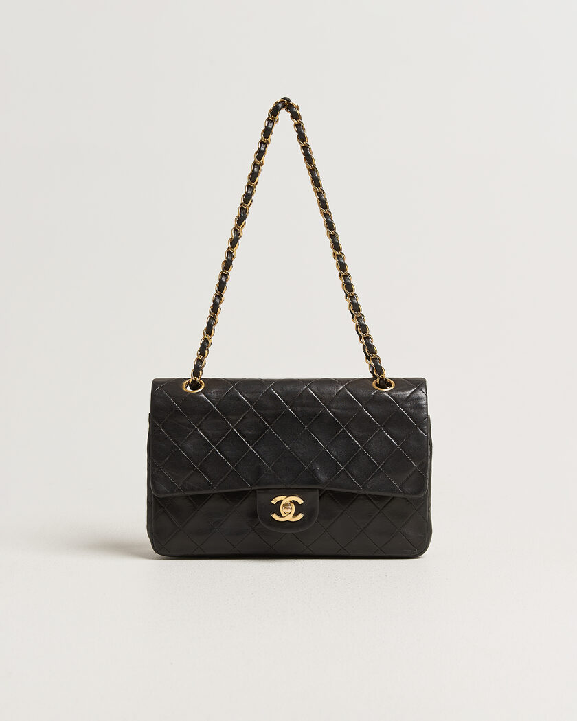  Chanel Pre-Owned Classic Medium Double Flap Bag Lambskin Black – Svart