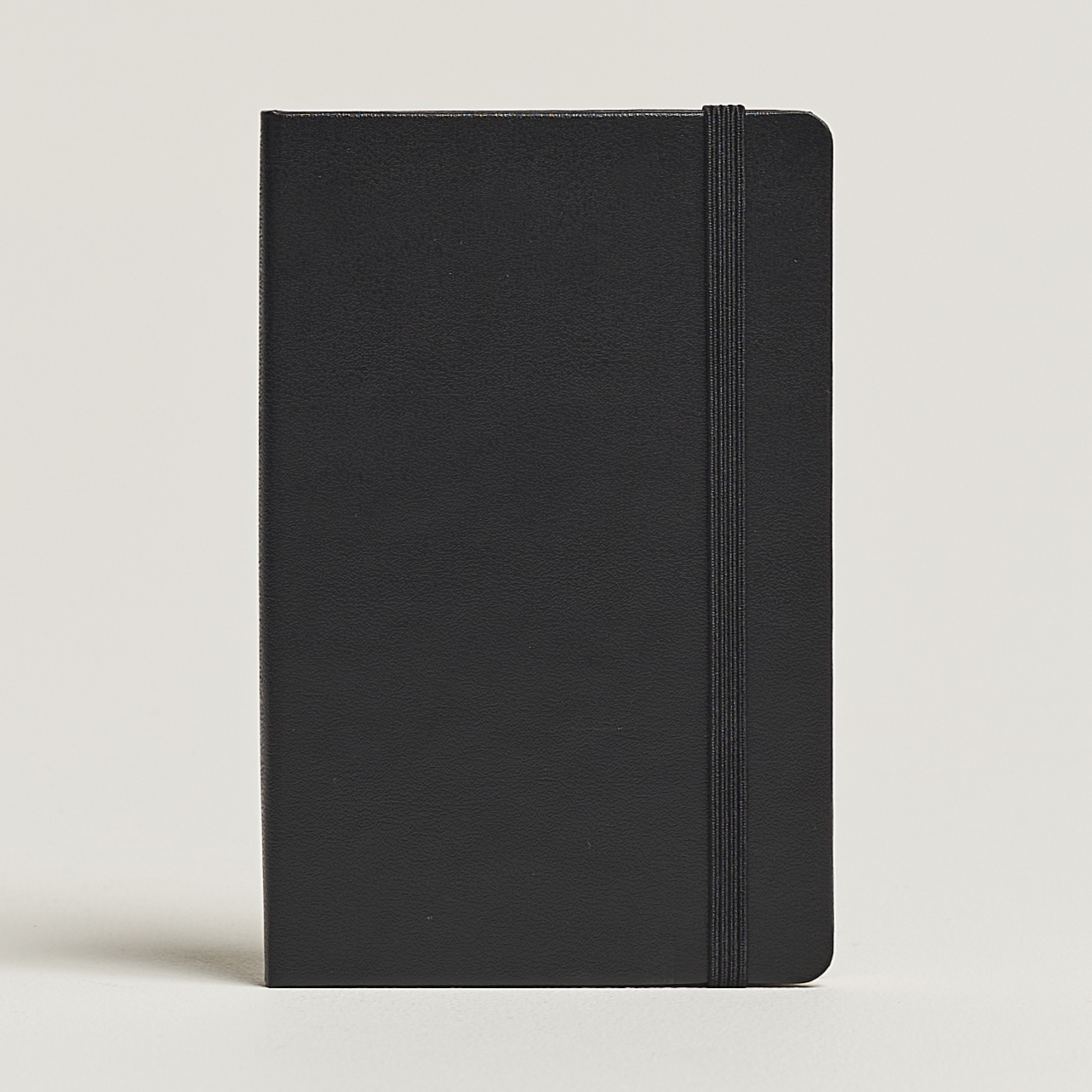 Moleskine Ruled Hard Notebook Pocket Black hos CareOfCarl.no