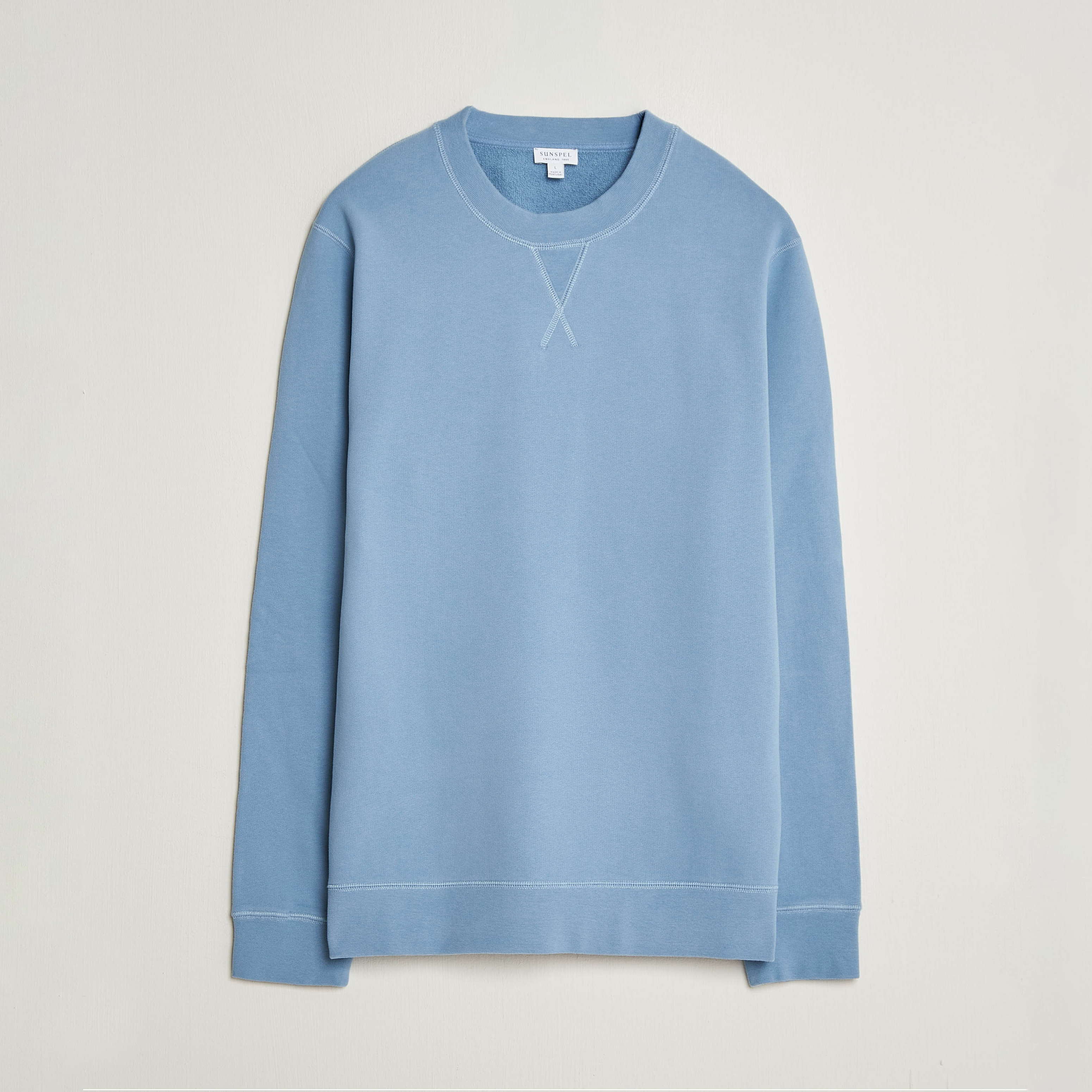 Sunspel Loopback Sweatshirt Studio Blue hos CareOfCarl.no