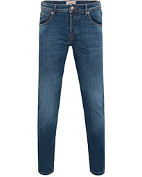  Newburg Slim Fit Jeans Light Wash