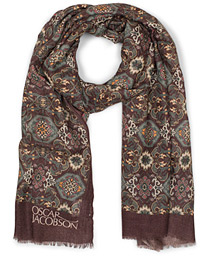  Carpet Design Medallion Scarf Winered