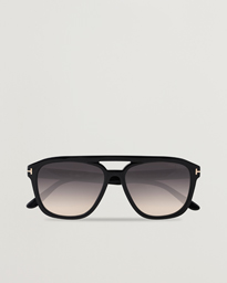 Tom Ford Gerrard FT0776 Sunglasses BlackGradient hos Tom Ford FT0699 Sunglasses Black hos CareOfCarl.no