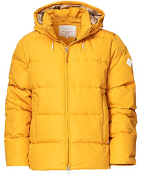 GANT The Alta Down Jacket Golden Leaf hos CareOfCarl.no GANT The Alta Down Jacket Golden Leaf hos CareOfCarl.no