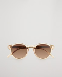  03 Sunglasses Ecru