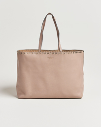  Medium Rockstud Tote Bag Poudre