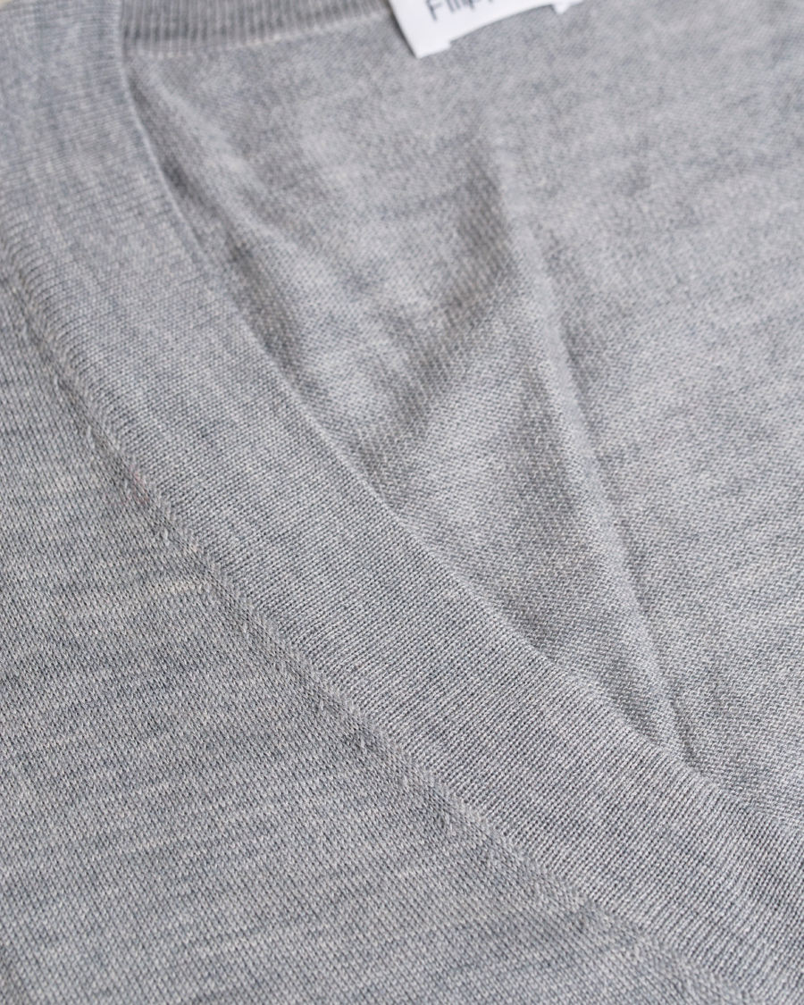 Herre | Gensere | Filippa K | Fine Merino V-Neck Cardigan Grey Melange