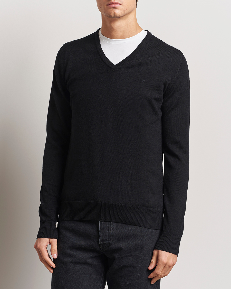 Herre | Gensere | J.Lindeberg | Lymann True Merino V-Neck Pullover Black