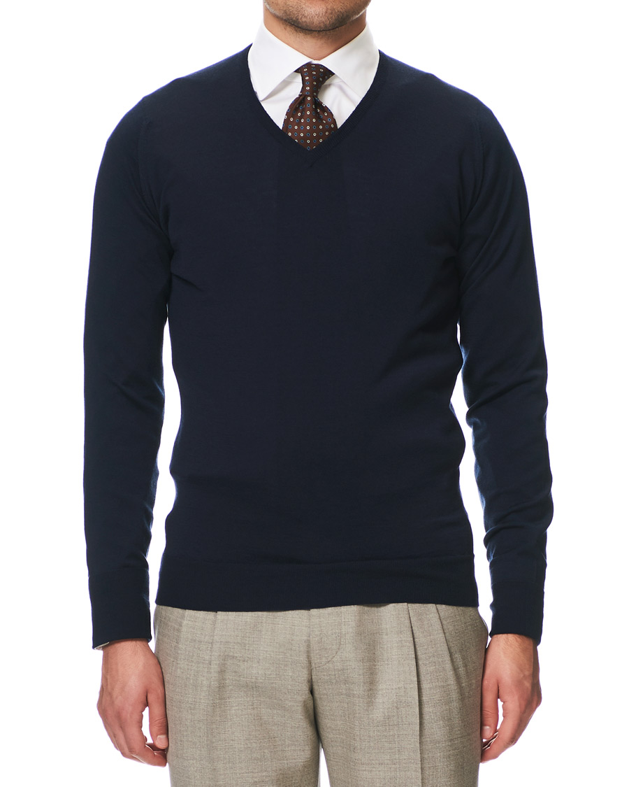 Herre | Gensere | John Smedley | Bobby Extra Fine Merino V-Neck Pullover Midnight