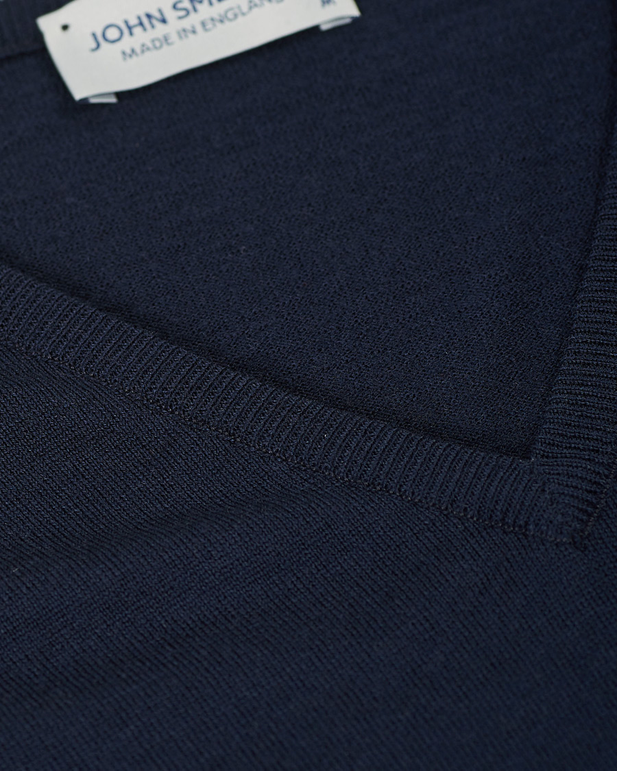 Herre | Gensere | John Smedley | Bobby Extra Fine Merino V-Neck Pullover Midnight