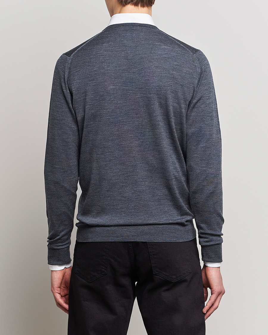 Herre | Gensere | John Smedley | Bobby Extra Fine Merino V-Neck Pullover Charcoal