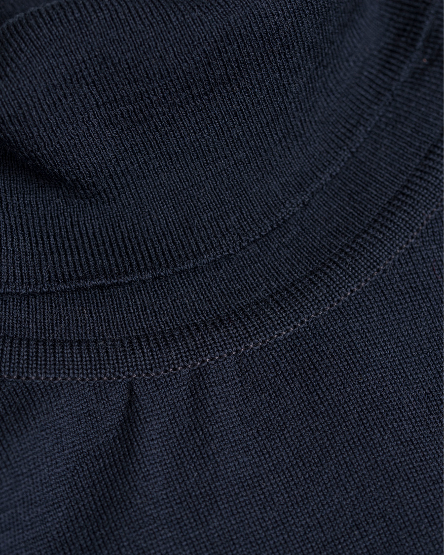 Herre | Gensere | John Smedley | Belvoir Roll Neck Midnight