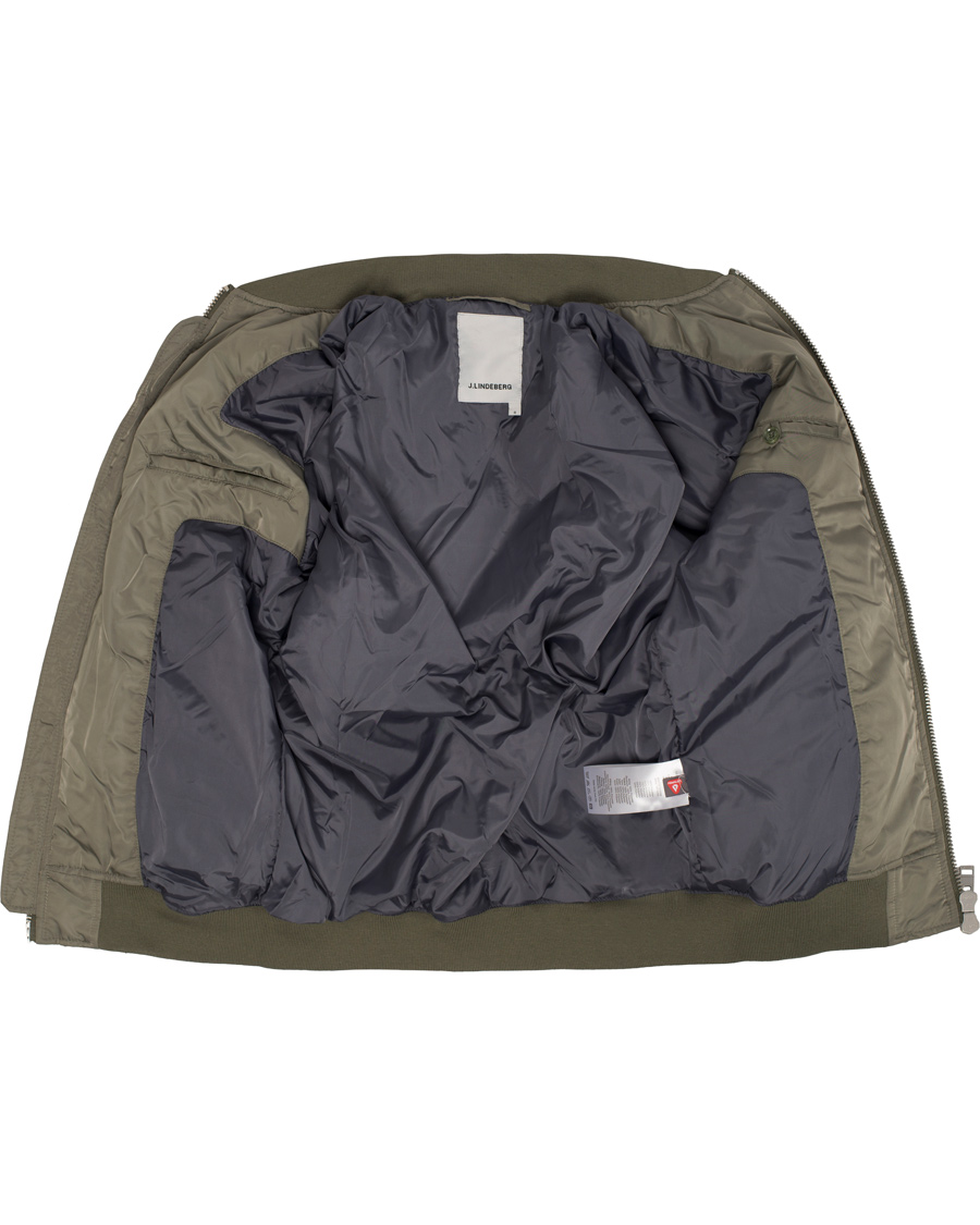 J.Lindeberg Marky Taff Nylon Bomber Jacket Olive Green hos CareOfCarl.no
