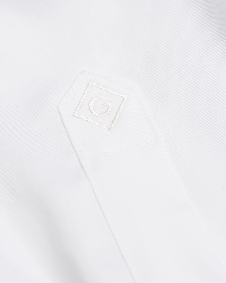 Herre | Skjorter | GANT Diamond G | Fine Satin Weave Fitted Body Shirt White