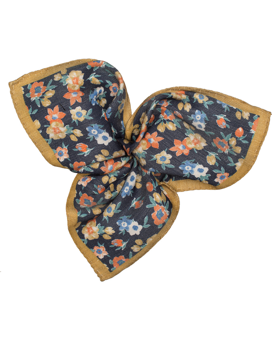 Herre | Oscar Jacobson Printed Flower Linen/Silk Pocket Square Blue | Oscar Jacobson | Printed Flower Linen/Silk Pocket Square Blue