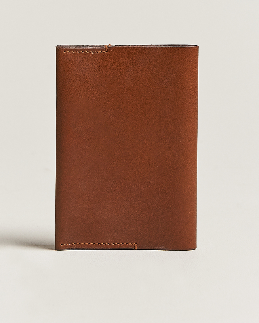 Herre | Assesoarer | Tärnsjö Garveri | TG1873 Passport Cover Cognac