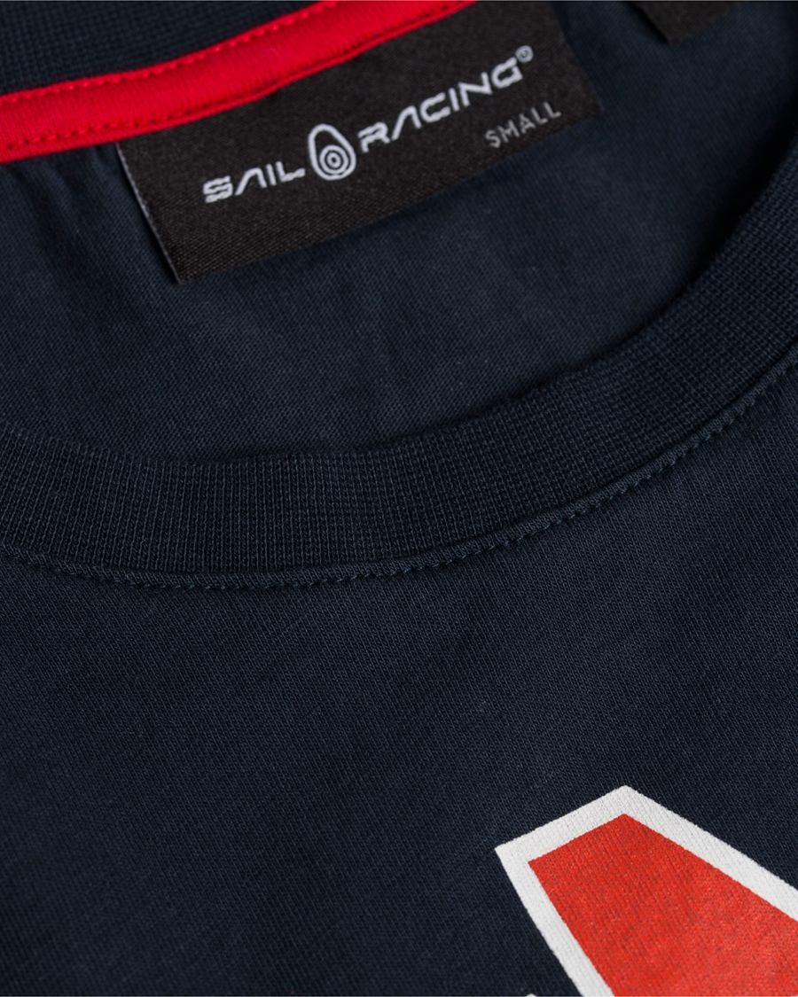 Herre | T-Shirts | Sail Racing | AC Tee Navy